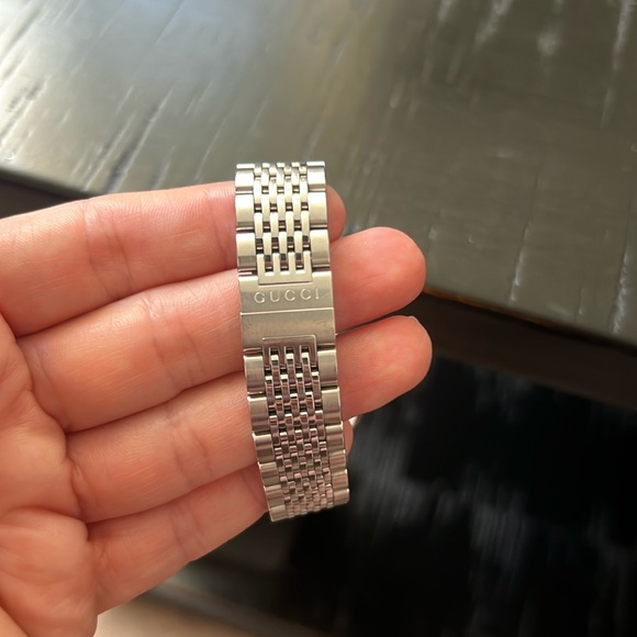 NWOT GUCCI G-TIMELESS watch - Picture 3 of 10